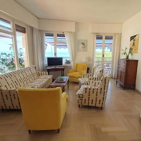 Appartamento Attico Vista Mare Con Terrazzo Alassio