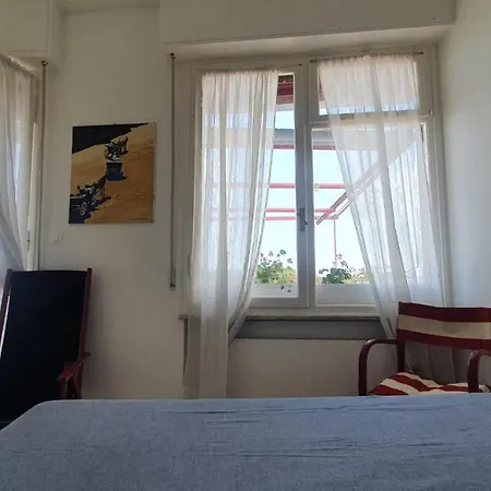 Attico Vista Mare Con Terrazzo Appartamento Alassio